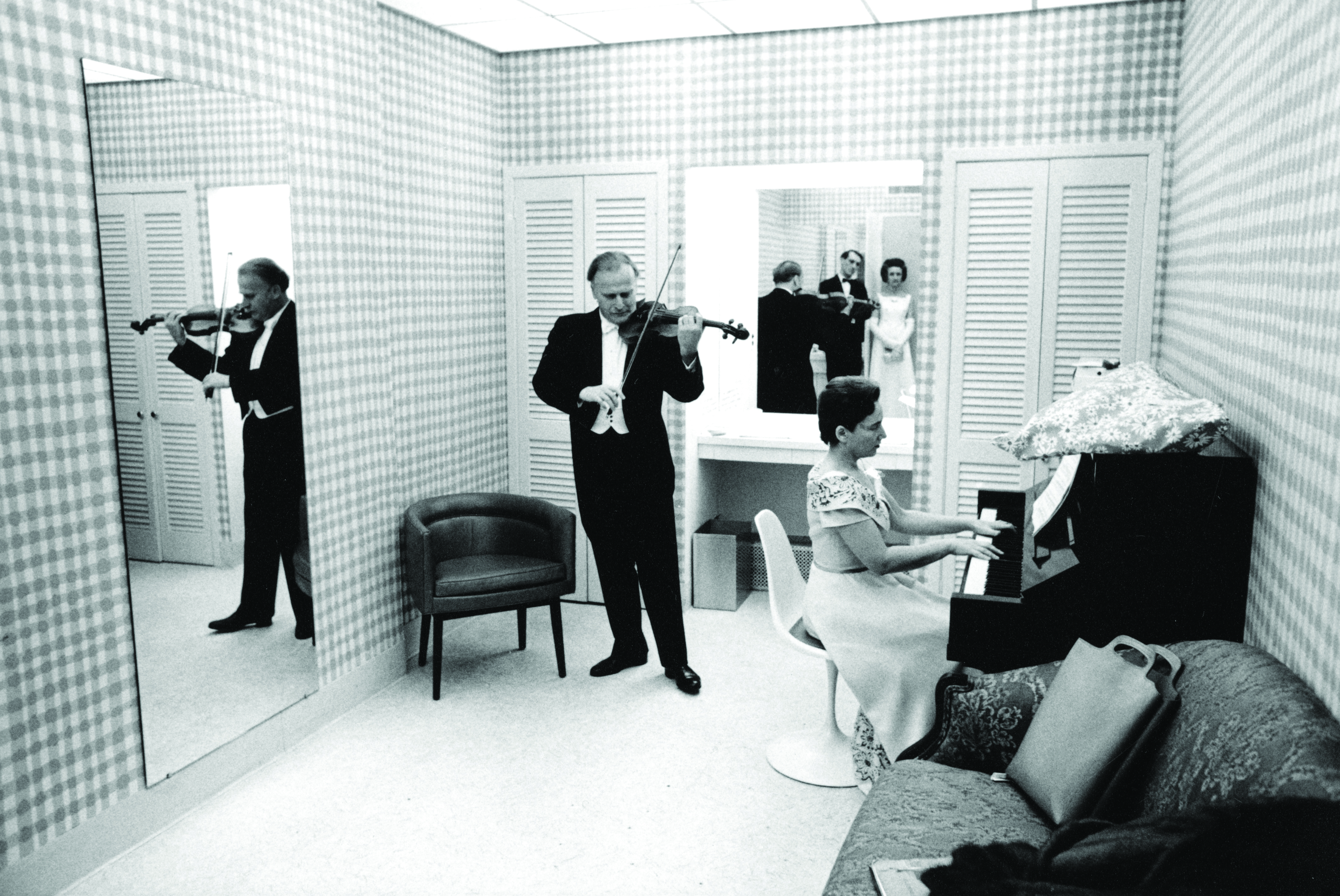 Yehudi Menuhin | Warner Classics
